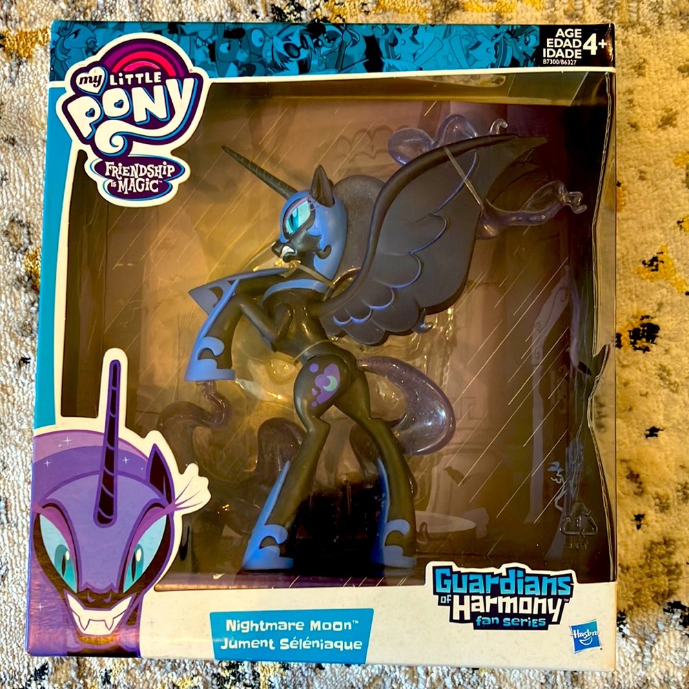 My Little Pony: Friendship is Magic Guardians of Harmony Nightmare Moon.